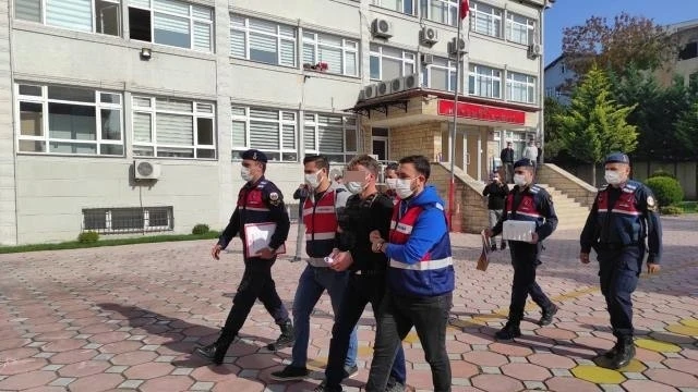 Eşine arkadaşlık isteği gönderen kuzenini öldürdü