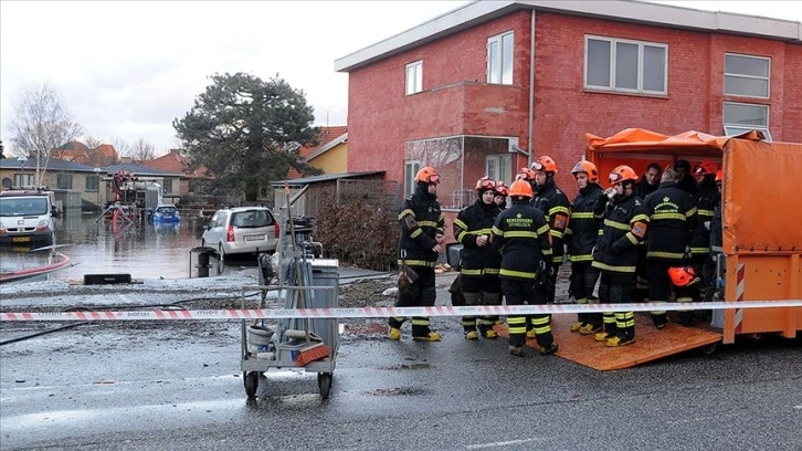 Kuzey Avrupa'da etkili olan fırtınalar, birçok ülkede ulaşımı sekteye uğrattı