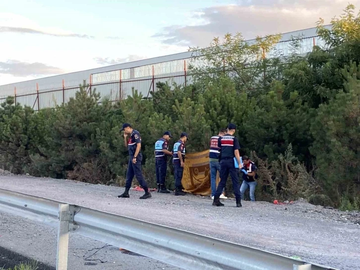 Kuzey Marmara Otoyolu’nda feci kaza... Takla atan araç metrelerce sürüklendi: 1 ölü, 5 yaralı
