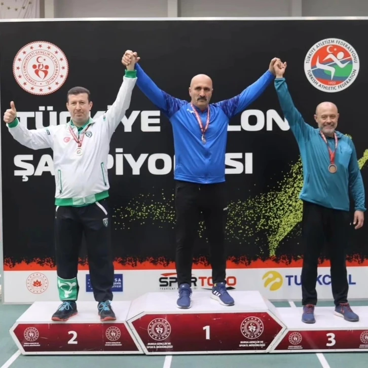 Lüleburgazlı sporcu gülle atmada Türkiye şampiyonu oldu