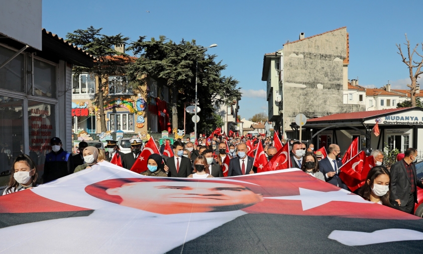 Mudanya'yı bayram coşkusu sardı