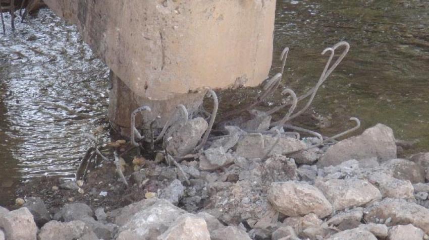 Mardin‘de köprüye bombalı saldırı