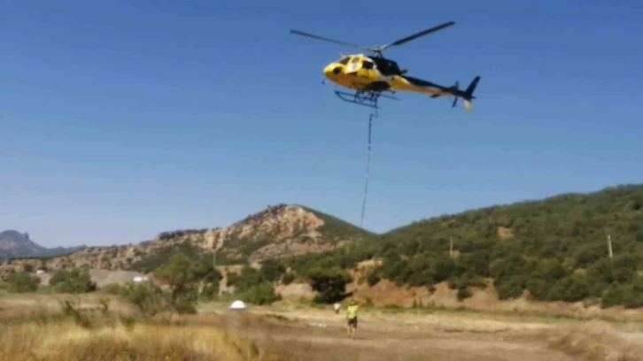 Maden arama helikopteri Tunceli’de acil iniş yaptı
