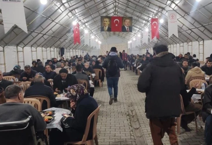 Malatya’da ilk iftar yapıldı
