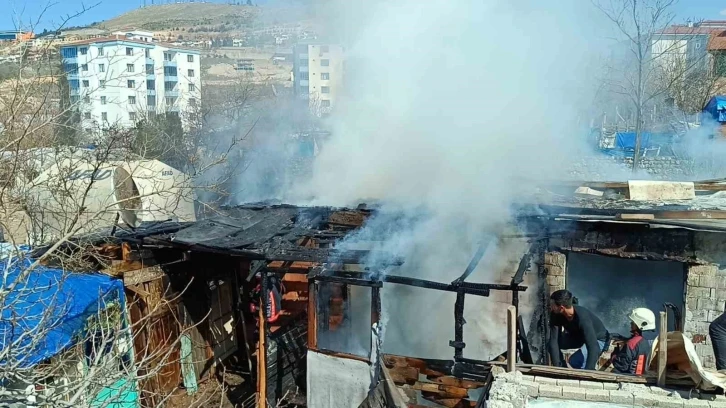 Malatya’da korkutan baraka yangını
