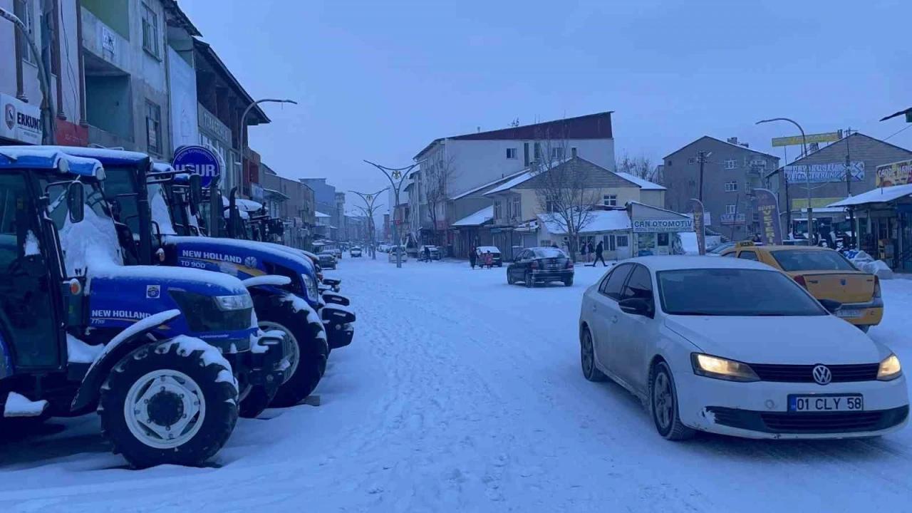 Malazgirt’te dondurucu soğuklar
