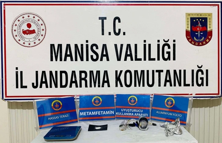 Manisa’da jandarmadan torbacı operasyonu
