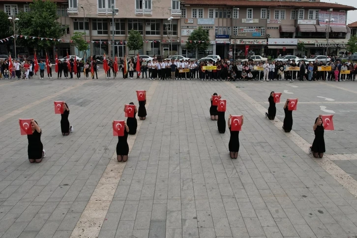 Manisa ilçelerinde 19 Mayıs kutlamaları
