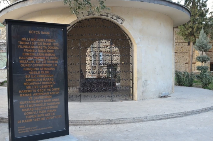 Maraş’ın kurtuluşunun baş kahramanı Sütçü İmam’ın kabri depremde zarar görmedi
