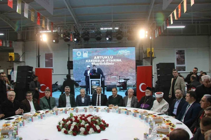 Mardin’de farklı inanç grupları kardeşlik iftarında buluştu
