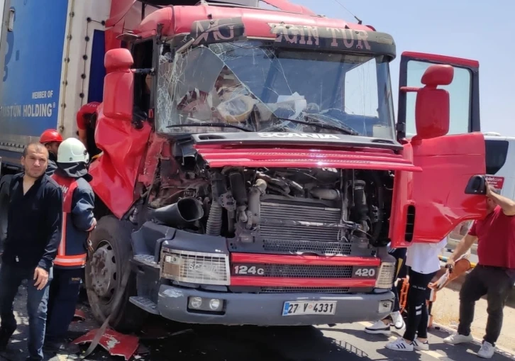 Mardin’de tır kazası: 1 yaralı
