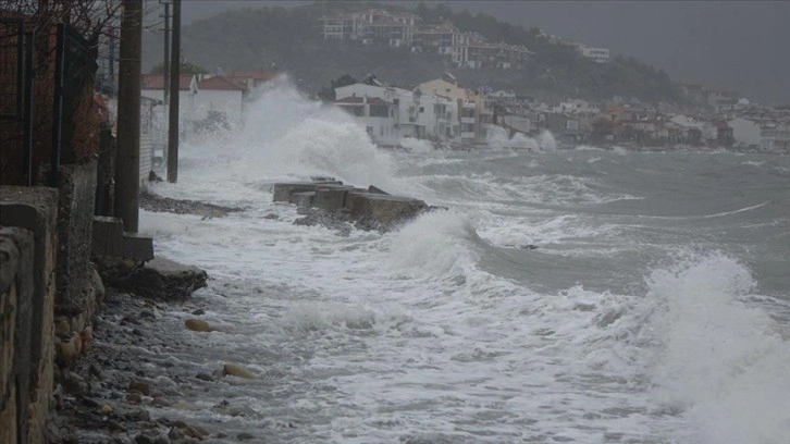 Marmara Denizi'nde fırtına, Batı Karadeniz'de kuvvetli yağış bekleniyor