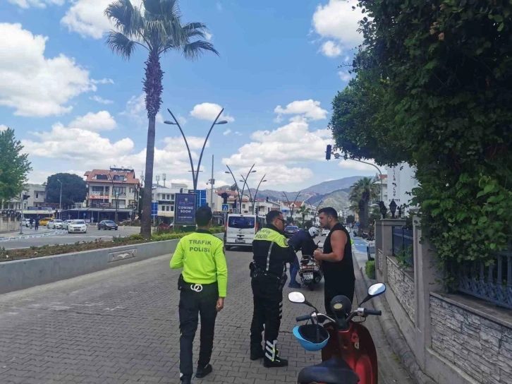 Marmaris’te trafik uygulamaları devam ediyor
