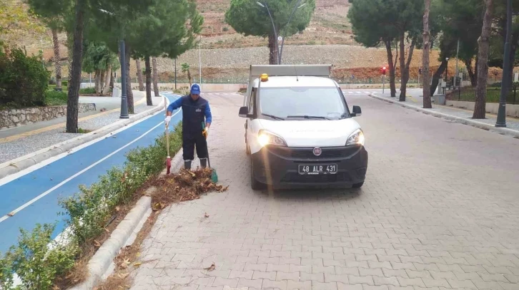 Marmaris’te yağmur mesaisi
