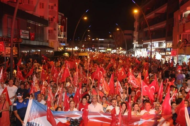 Marmarisliler konserde coştu
