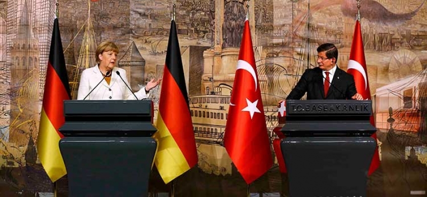 Merkel'den Türkiye'ye destek