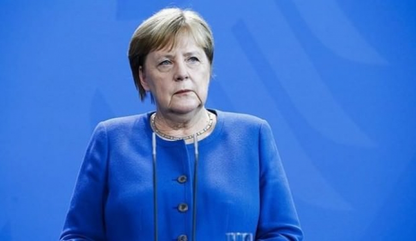 Merkel, İdlib saldırısını kınadı