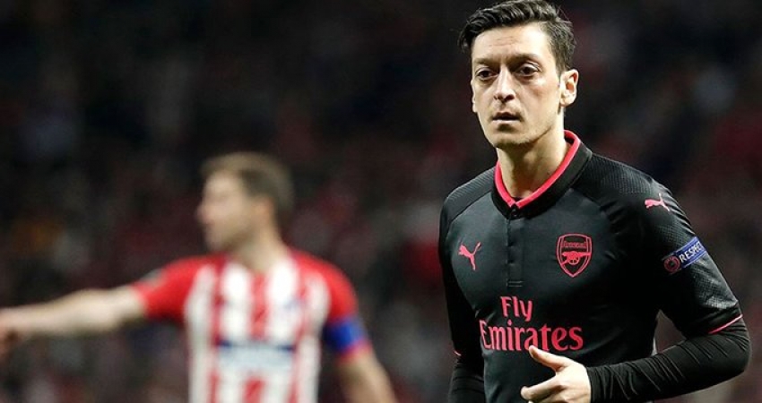 Mesut Özil hareketi başlattı...