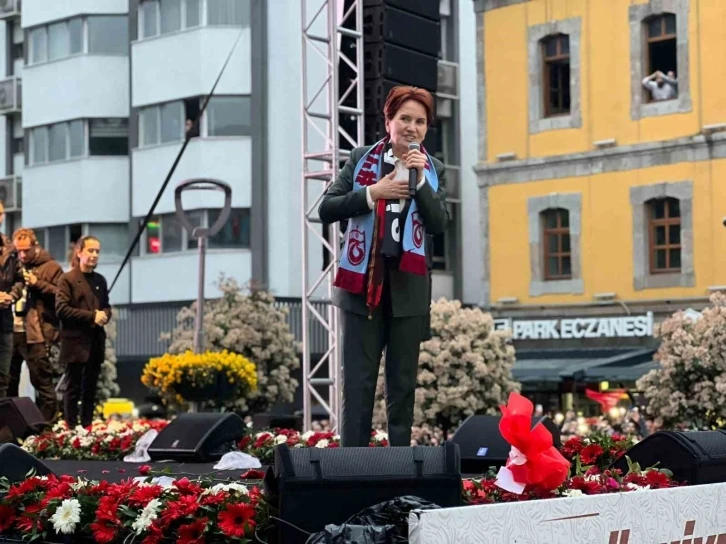 Meral Akşener: “Bu seçim tarihi bir seçim, bu tarihi de siz yazacaksınız”
