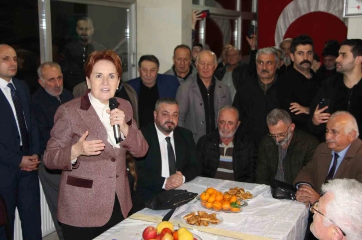 Meral Akşener’den 6’lı masa itirafı: "Arıza çıkarmamak için ben herşeyden vazgeçtim"
