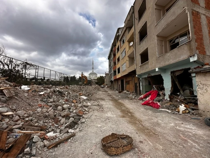 Merkezefendi’deki 20 yıllık dönüşüm sorunu çözüldü
