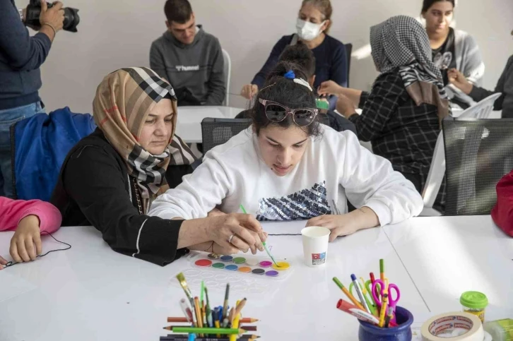 Mersin’de ’Sosyal Uyum Projesi’ tüm kesimleri bir araya getiriyor
