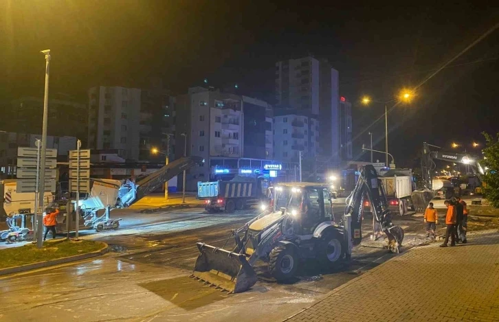 Mersin’de yol yapım, bakım ve onarım çalışmaları sürüyor
