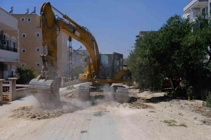 Mersin Mut’ta asfalt çalışmaları başladı
