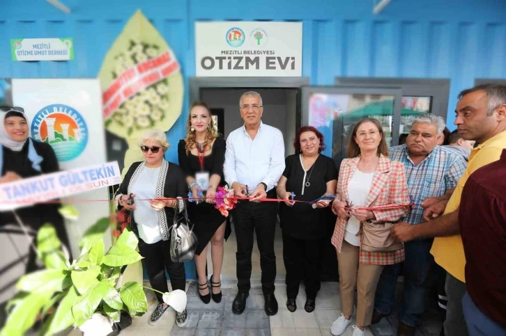 Mezitli’de otizm evi açıldı
