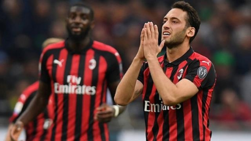 Hakan Çalhanoğlu'nun, PSG ile anlaştığı ortaya çıktı