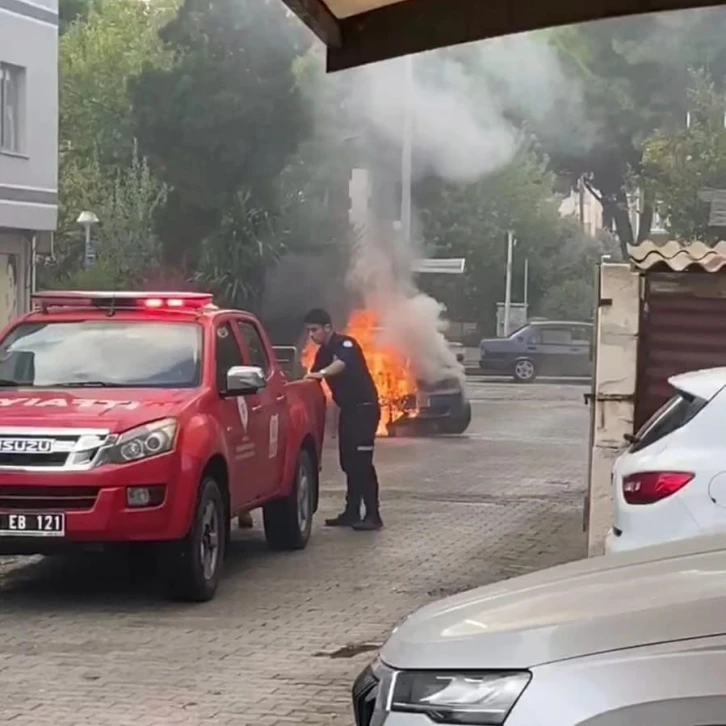 Milas’ta otomobil alev topuna döndü