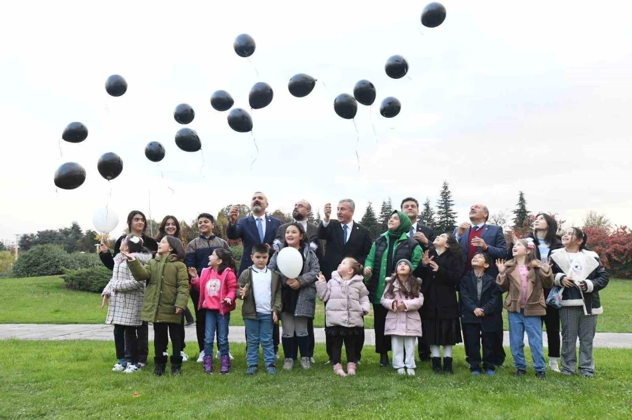 Milletvekili Ün; “Dünyada 450 milyon çocuk savaş, afet ve kriz bölgelerinde hayata tutunmaya çalışıyor”
