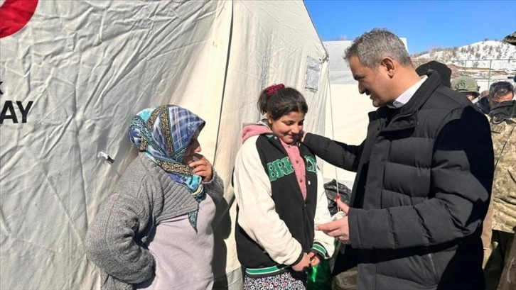 Milli Eğitim Bakanı Özer, Adıyaman'da incelemelerde bulundu