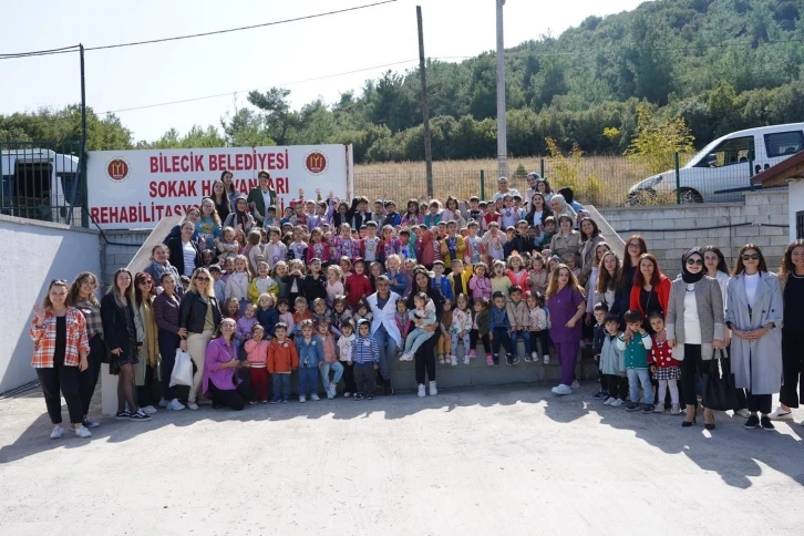 Miniklerden can dostlara ziyaret ve sevgi dolu yaklaşımlar
