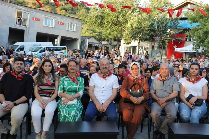 Mirzaoba Yörük Türkmen Şenliği ile renklendi