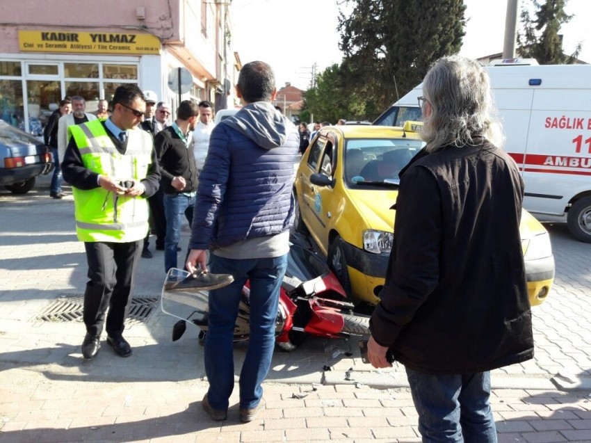 Yeni aldığı motosikletle kaza yaptı