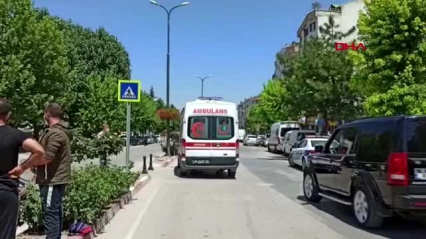 Bursa'da takma dişi boğazına kaçan adam...