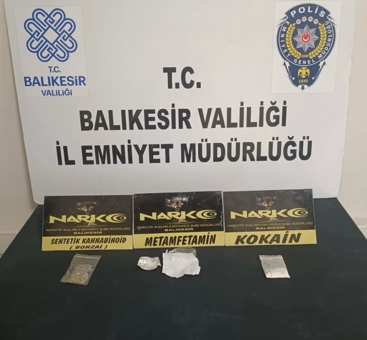 Motosikletli polislerden uyuşturucu maddeye geçit yok
