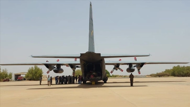 MSB: İki C-130 tipi uçağımız emniyetli şekilde Sudan'dan ayrıldı