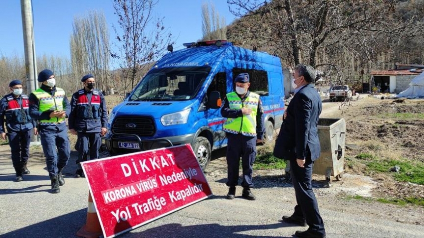 Bir mahalledeki mutasyonlu virüs karantinası uzatıldı