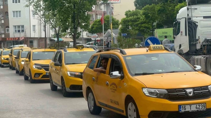 Mudanya’da taksiciler ve minibüscülerden protesto  konvoyu