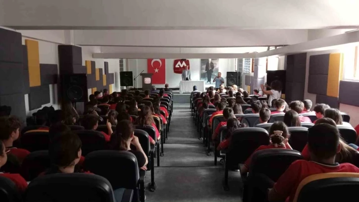 Muğla’da "Peygamberimiz, İman ve İstikamet " programı düzenlendi
