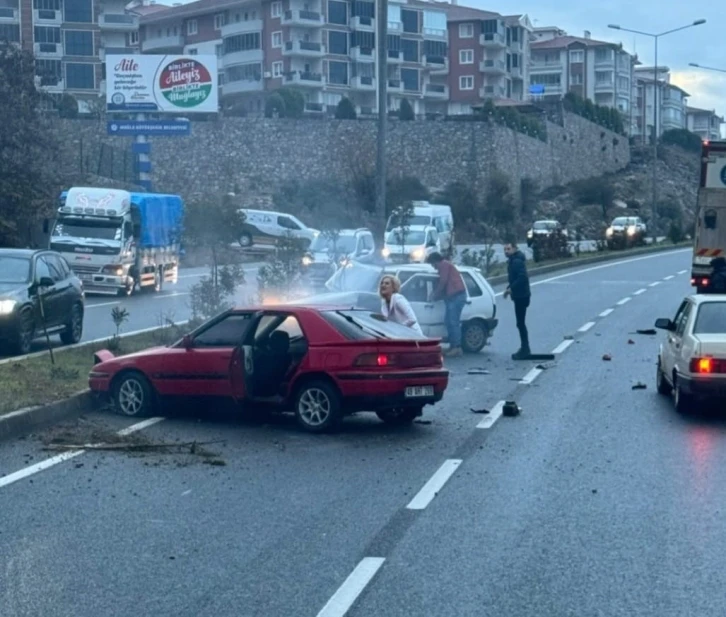 Muğla’da zincirleme trafik kazası: 2 yaralı
