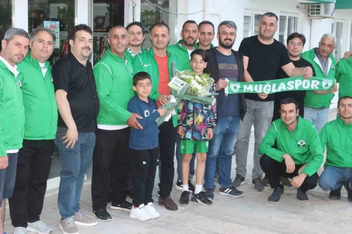 Muğlaspor’a taraftarlarından destek
