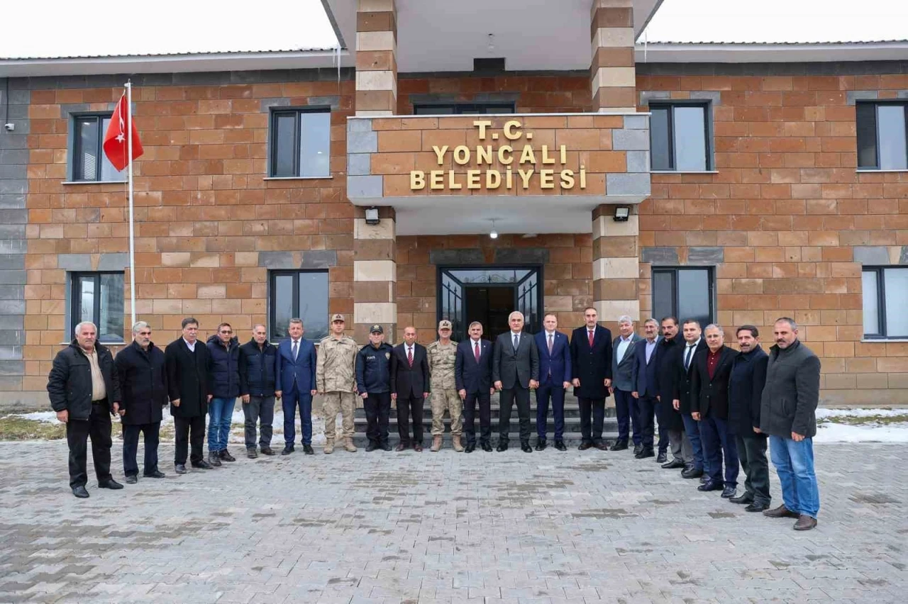 Muş Valisi Avni Çakır’dan Yoncalı Belediyesine ziyaret
