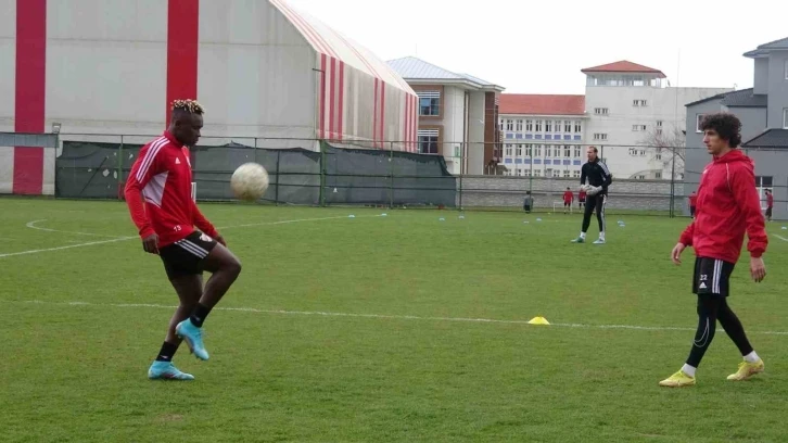 Muzaffer Bilazer: “Kazandığımız takdirde play-off için yine çok iddialı bir noktaya geliyoruz”
