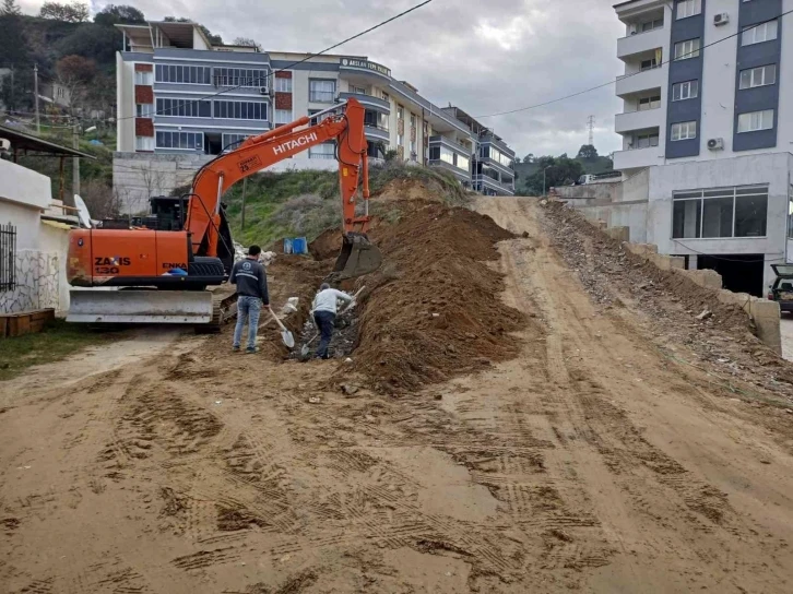 Nazilli’de yol çalışmaları aralıksız devam ediyor
