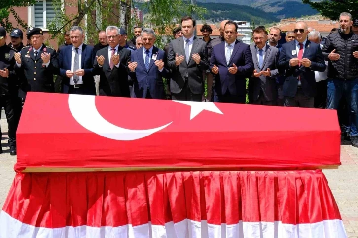 Şehit polisin cenazesi memleketine uğurlandı