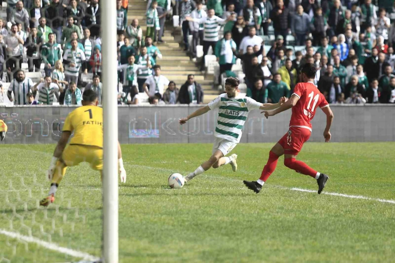 Bursaspor: 4 - Kuşadasıspor: 1