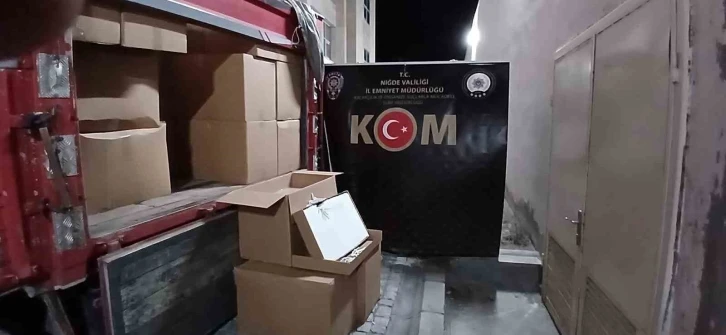 Niğde’de çok sayıda gümrük kaçağı makaron ele geçirildi
